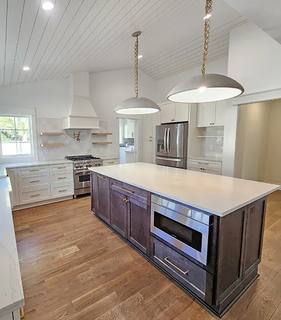 Featuring warm bungalow interiors through styled décor